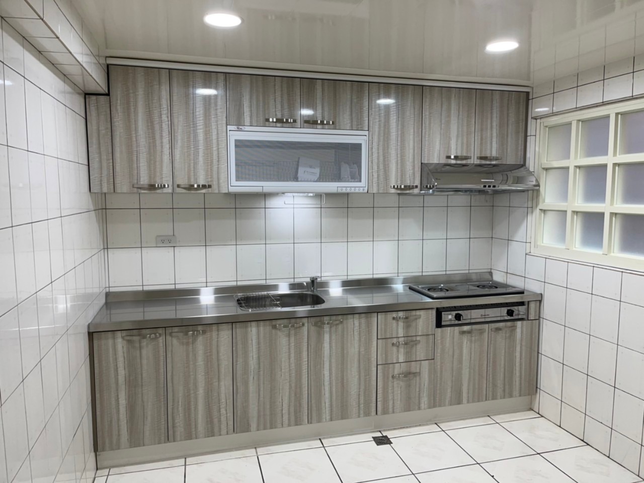 No-A125 利亞廚具 | 台北廚具 | 便宜廚具 | 一字型廚具